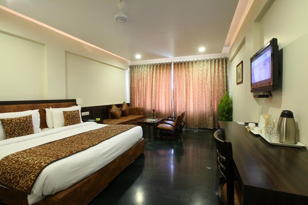 Shilpi Hill Resort Saputara Δωμάτιο φωτογραφία